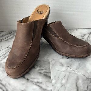 Sofft brown leather clog mule shoes women’s size 9